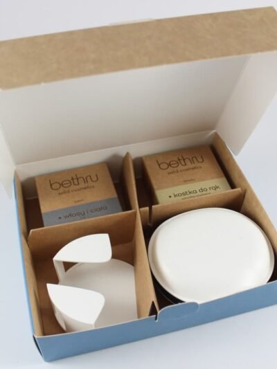 Zestaw podarunkowy Nawilżające oczyszczenie Bethru (4 szt.)